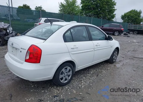 2007 Hyundai Accent Gls from USA, damaged, VIN KMHCN46C27U093853